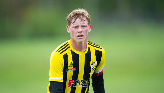 IFK Hässleholms Fabian Arvidsson i matchen i P19 division