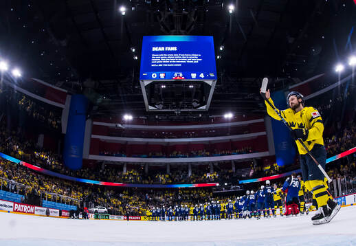 Rasmus Andersson of Sweden celebrates