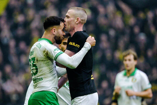 Hammarbys Abdelrahman Boudah Saidi och AIKs Thomas Poppler