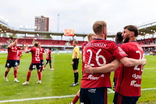 Östers Magnus Christensen och Alibek Aliev jublar