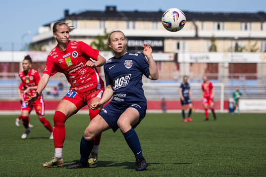 KIF Örebros Demi Pierre och Eskilstuna Uniteds Sara Emilia