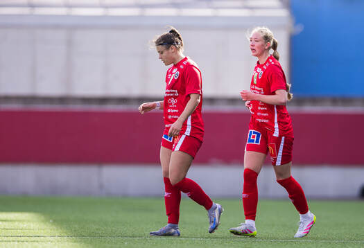 KIF Örebros Bella Sember och Cajsa Rubensson deppar