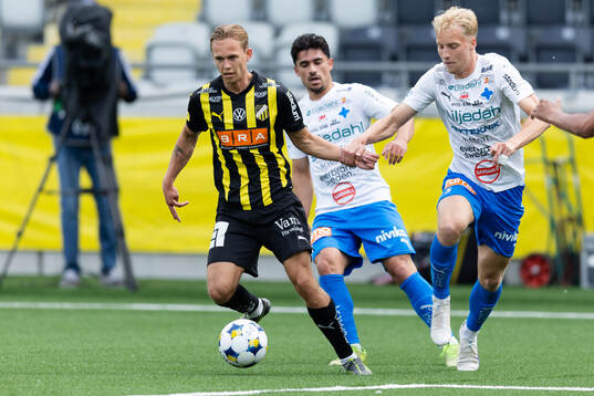 Häckens Pontus Dahbo och Värnamos Victor Larsson
