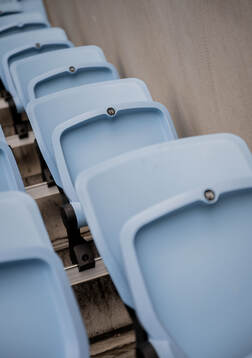 Läktarstolar på Eleda Stadion