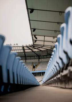 Läktarstolar på Eleda Stadion