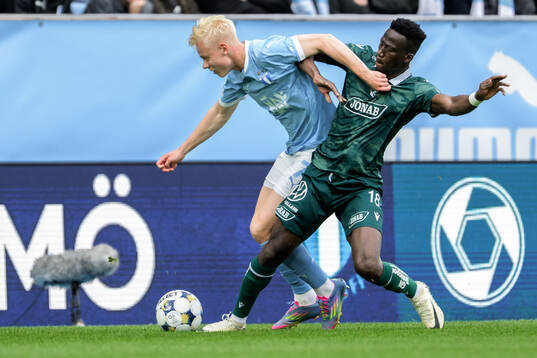 Malmö FFs Otto Rosengren och Halmstads Naeem Mohammed