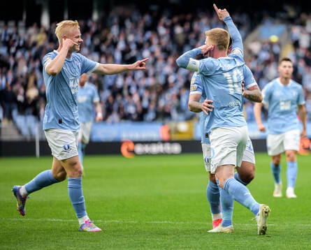 Malmö FFs Otto Rosengren och Anders Christiansen jublar