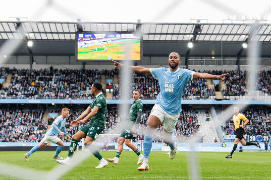 Malmö FFs Isaac Kiese Thelin jublar
