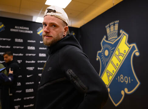 AIKs John Guidetti i mixed zone