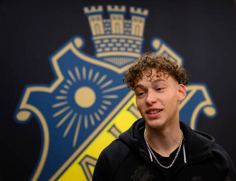 AIKs Victor Goncalves Andersson i i mixed zone