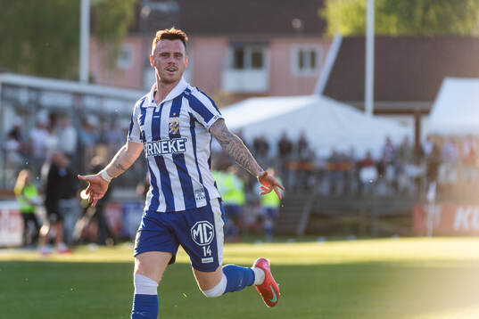 Bläddra bland fler bilder av Fotboll, Allsvenskan, Degerfors - IFK Göteborg