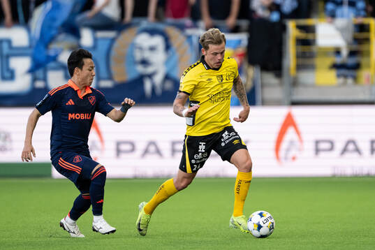 Djurgårdens Keita Kosugi och Elfsborgs Frederik Ihler