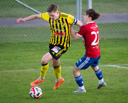 IFK Hässleholms Axel Henriksson i matchen i DM mellan IFK