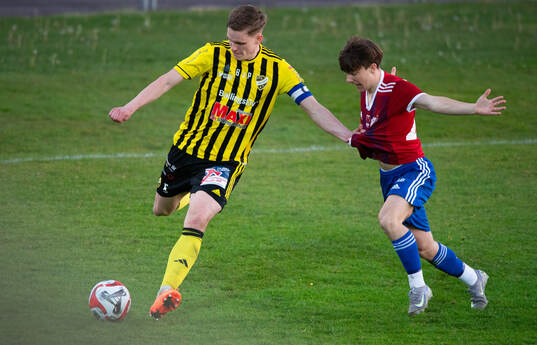 IFK Hässleholms Axel Henriksson i matchen i DM mellan IFK