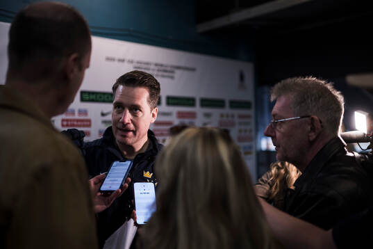 Coach Sam Hallam of Sweden