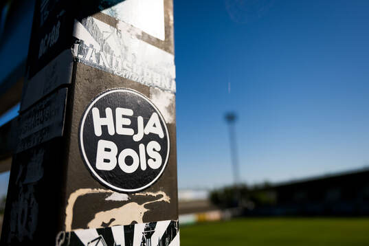 Klistermärken på Landskrona IP