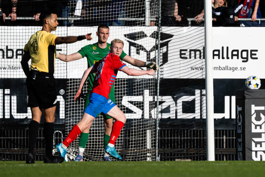 Landskronas Marcus Pettersson och Helsingborgs Oscar Aga
