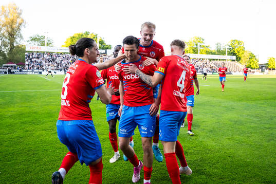 Helsingborgs Wilhelm Loeper jublar med Ervin Gigovic, Oscar