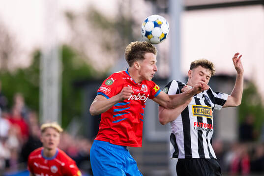 Helsingborgs Lukas Kjellnäs och Landskronas Max Nilsson