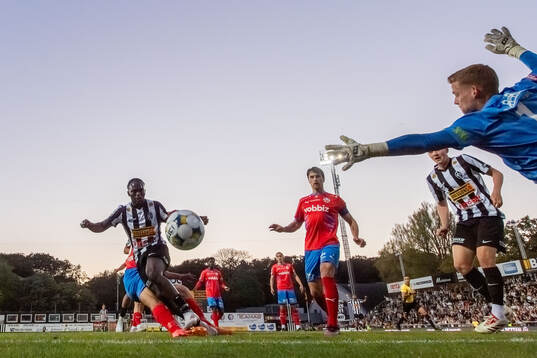 Landskronas Kofi Asare gör det matchavgörande 3-3 målet i
