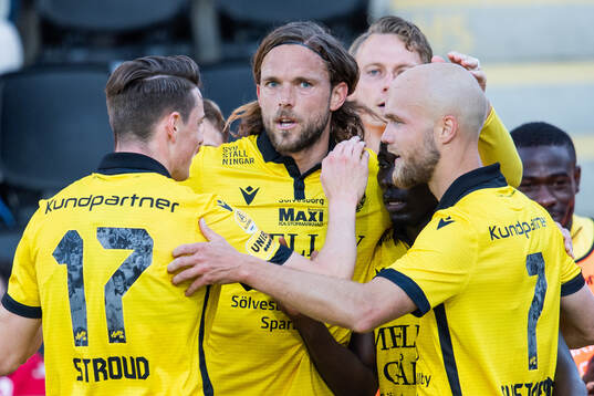 Mjällbys Abdoulie Manneh jublar