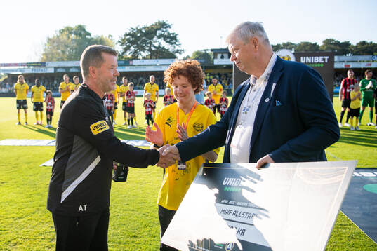 Mjällbys tränare Anders Torstensson får pris som