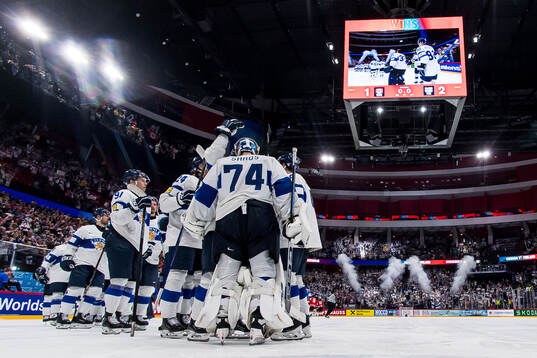 Bläddra bland fler bilder av 2025 IIHF Ice Hockey World Championship, Day 10, Canada - Finland