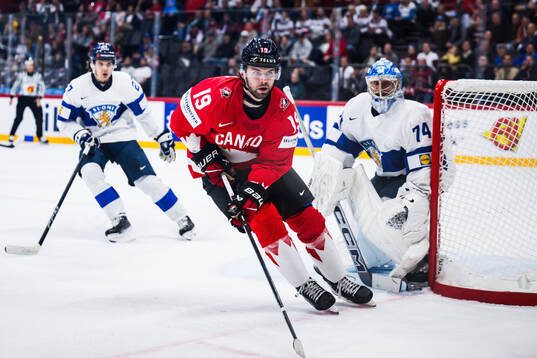 Adam Fantilli of Canada