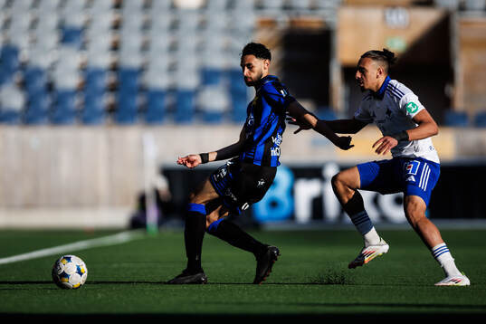 Sirius Joakim Persson och IFK Norrköpings Moutaz Neffati