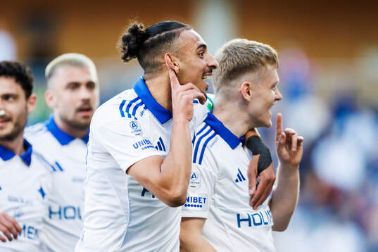 IFK Norrköpings Moutaz Neffati jublar med Sebastian