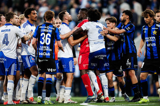 Irriterat mellan IFK Norrköpings Max Watson och Sirius