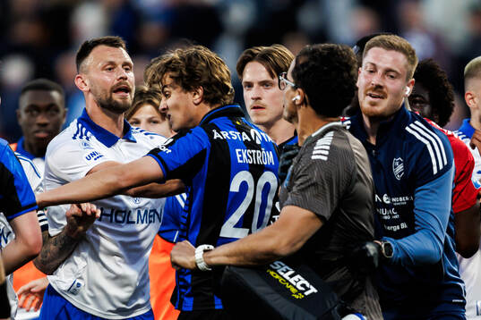 IFK Norrköpings Max Watson och Sirius målvaktstränare