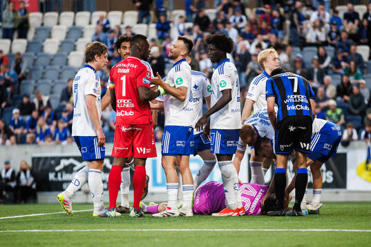 Sirius målvakt Ismael Diawara och IFK Norrköpings Max