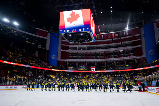 Players of Sweden look dejected