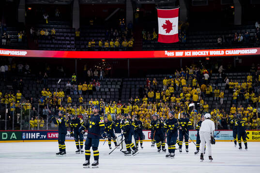 Erik Gustafsson of Sweden look dejected
