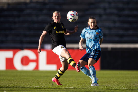 AIKs Nova Selin och Djurgårdens Ebba Hed