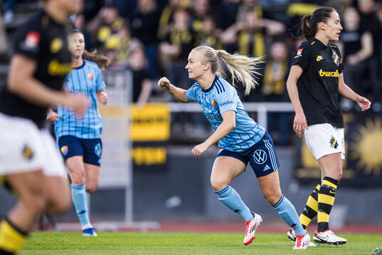 Djurgårdens Tove Almqvist jublar