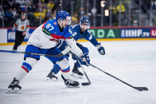 Pavol Regenda of Slovakia and Rasmus Rissanen of Finland