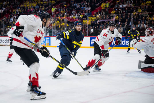 William Karlsson of Sweden and Porter Martone of Canada