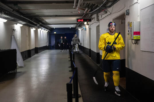 Elias Lindholm of Sweden