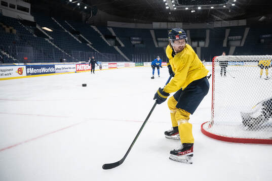 Rasmus Sandin of Sweden at a practice session