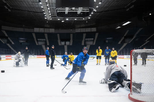 Jesper Frödén of Sweden at a practice session