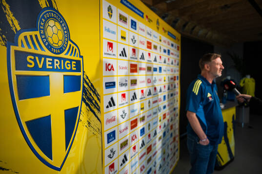 Head coach Peter Gerhardsson of the Swedish women's