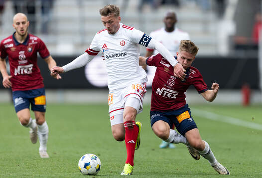 Sandvikens IFs Gustav Thörn och Örgrytes Isak Dahlqvist