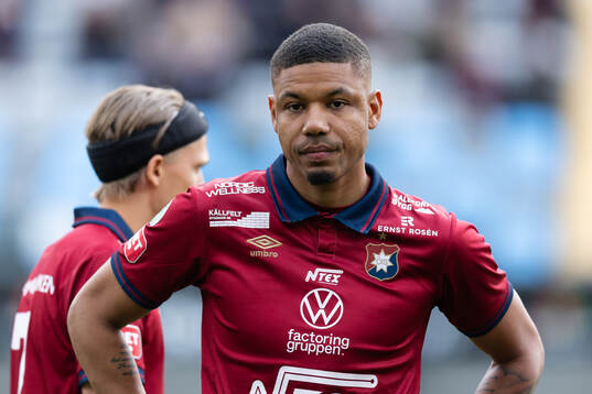 Örgrytes Mikael Dyrestam  på line up