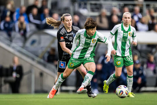 IFK Norrköpings Carrie Jones och Hammarbys Asato Miyagawa