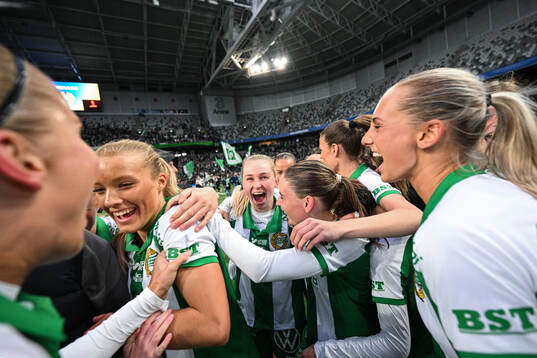 Hammarbys Smilla Holmberg, Emilie Joramo och Ellen