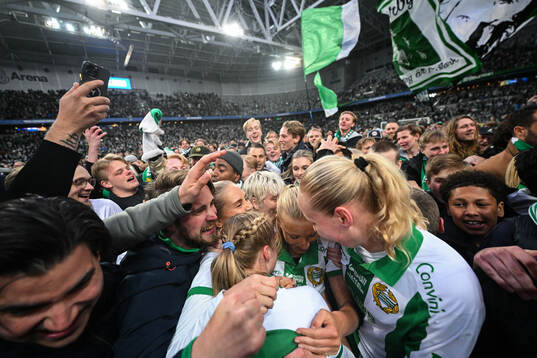 Hammarbys Alice Carlsson, Julie Blakstad, Smilla Holmberg