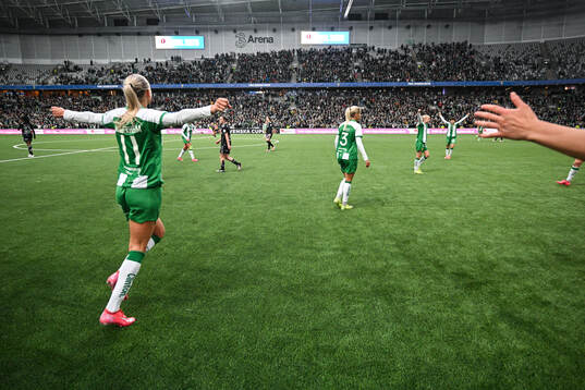 Hammarbys Ellen Wangerheim jublar