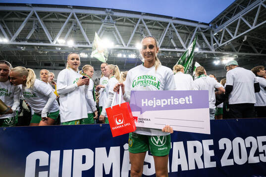 Hammarbys Ellen Wangerheim jublar med Hejapriset!